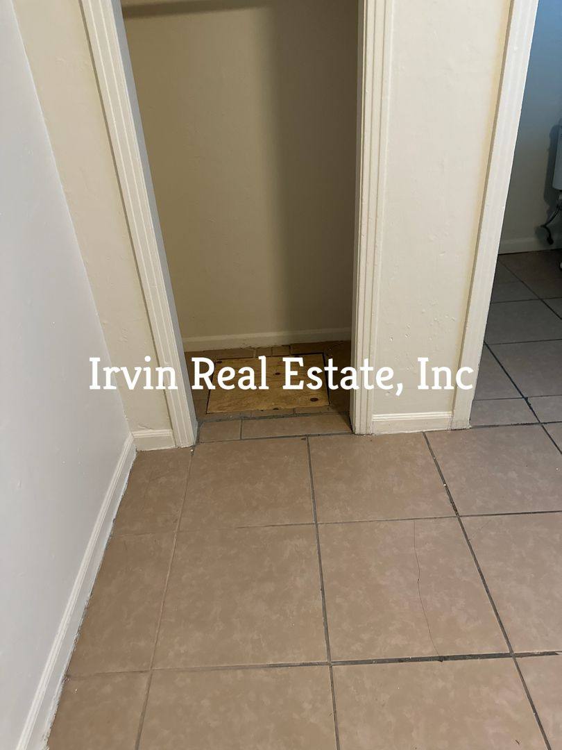 Apartment for rent at 537 1 2 E Pine St, Lodi, CA 95240