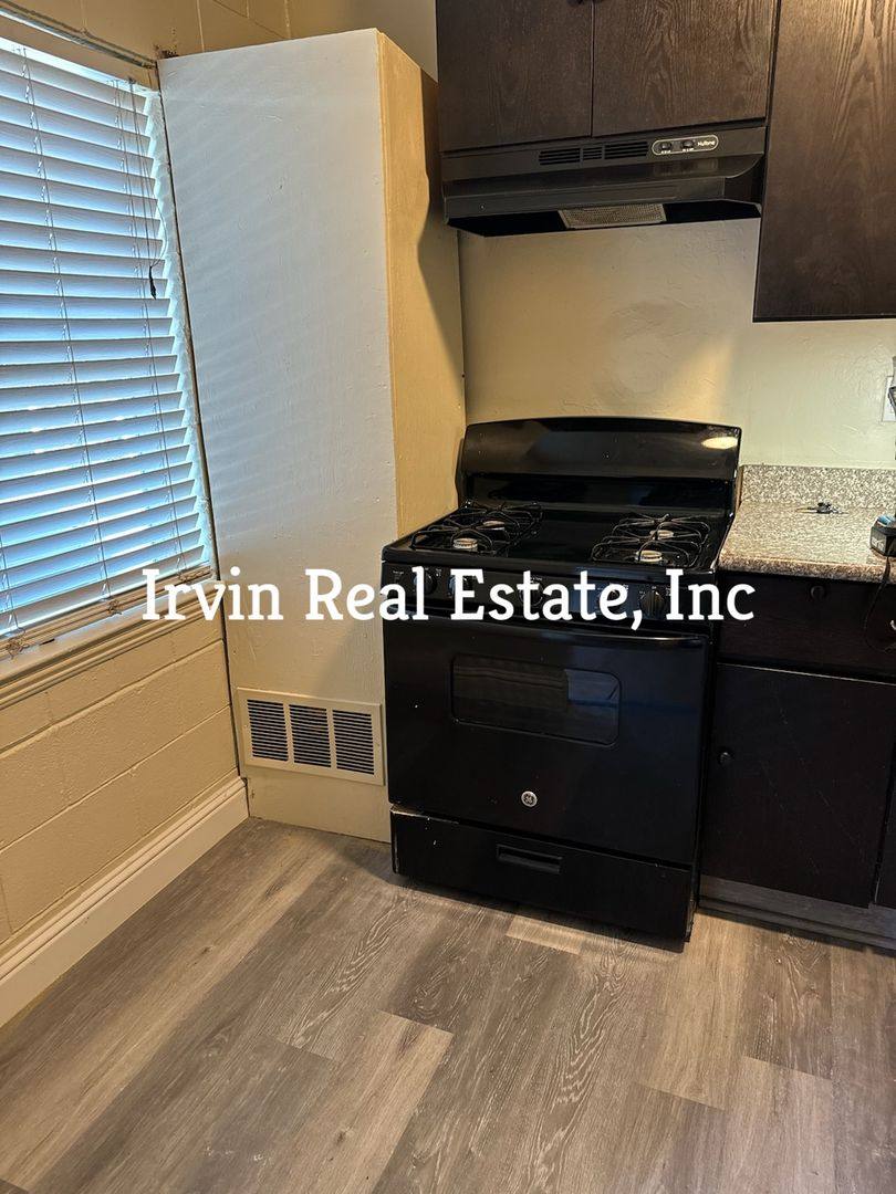 Apartment for rent at 537 1 2 E Pine St, Lodi, CA 95240