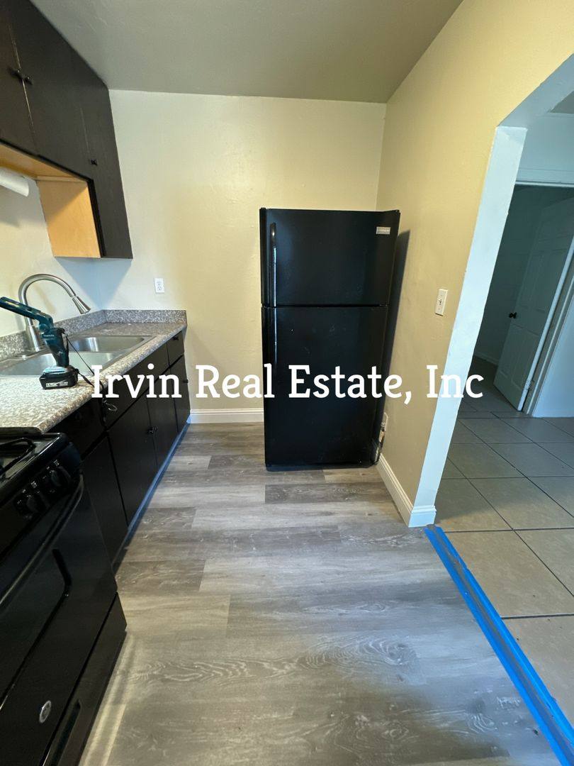 Apartment for rent at 537 1 2 E Pine St, Lodi, CA 95240