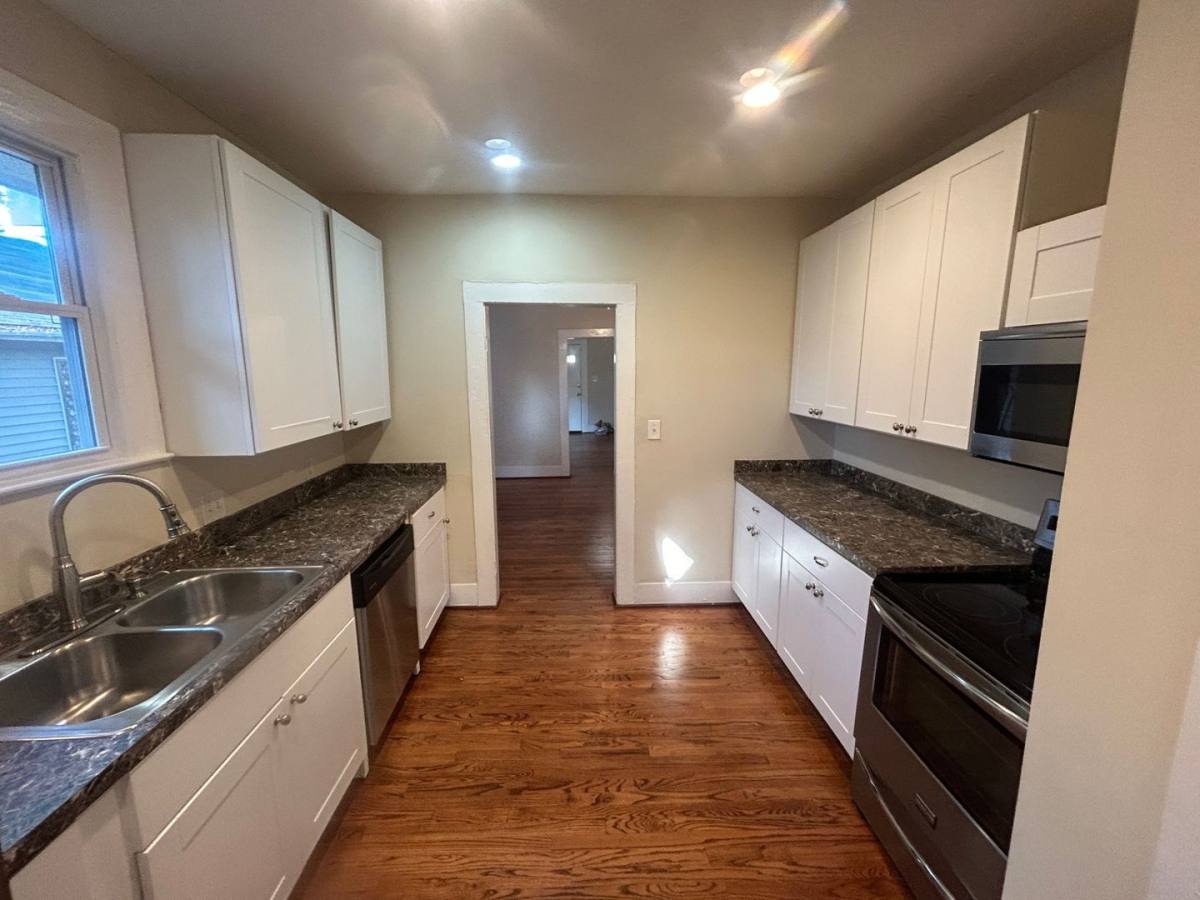 House for rent at 1506 Charlton St, Columbia, SC 29203