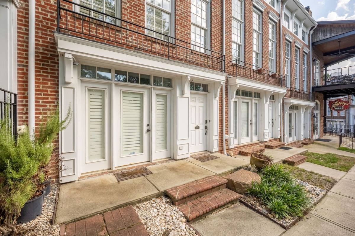 Townhouse for rent at 13704 Anthea Lane, Huntersville, NC 28078