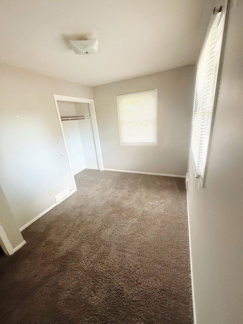Apartment for rent at 1213 E Ave S, La Crosse, WI 54601