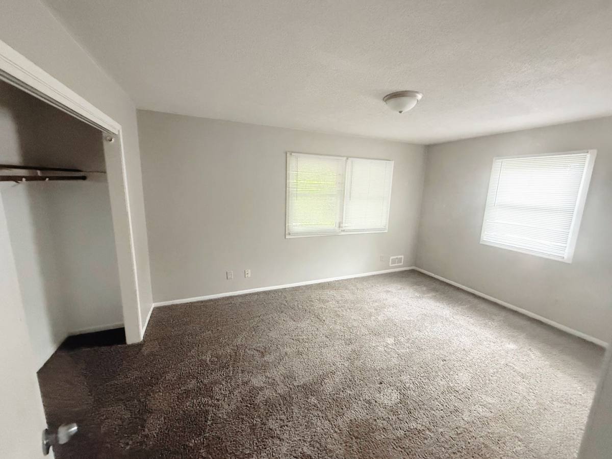 Apartment for rent at 1213 E Ave S, La Crosse, WI 54601