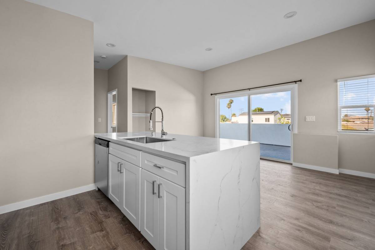 House for rent at 6211 Mesita Dr, San Diego, CA 92115