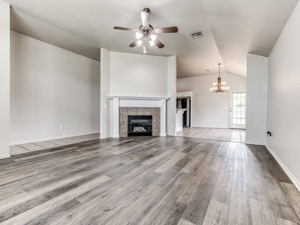 House for rent at 21862 Meadow Mist Court, Edmond, OK 73012