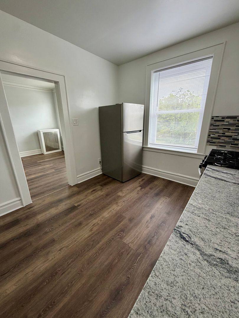 Apartment for rent at 33 Ampere Plaza, East Orange, NJ 07017