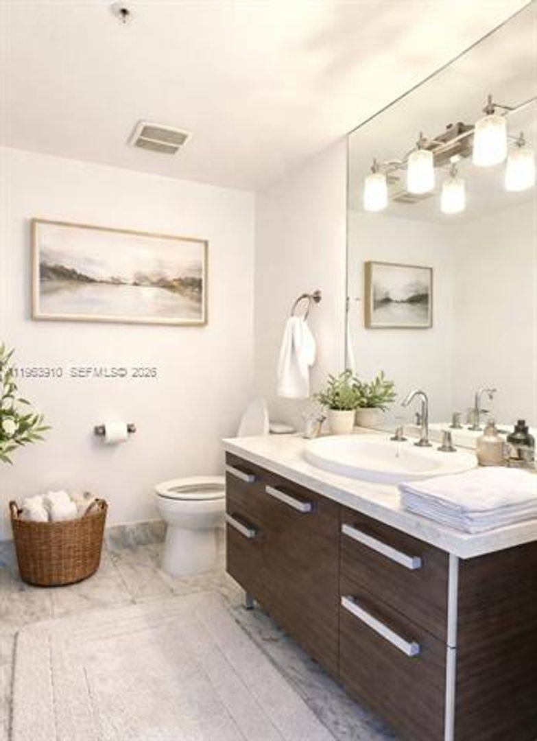 Apartment for rent at 253 NE 2nd St, Miami, FL 33132