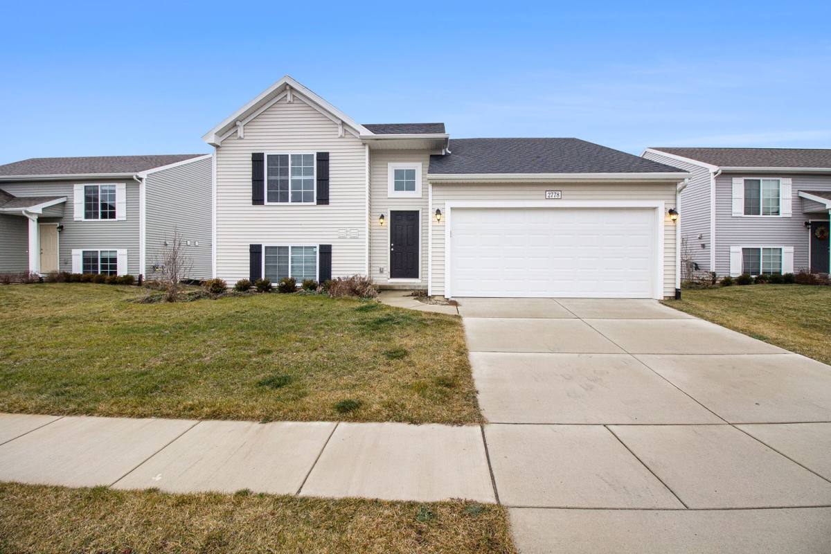 House for rent at 372 White Pine Court, Belding, MI 48809
