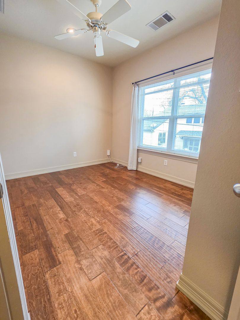 Apartment for rent at 4515 Ave G, Austin, TX 78751