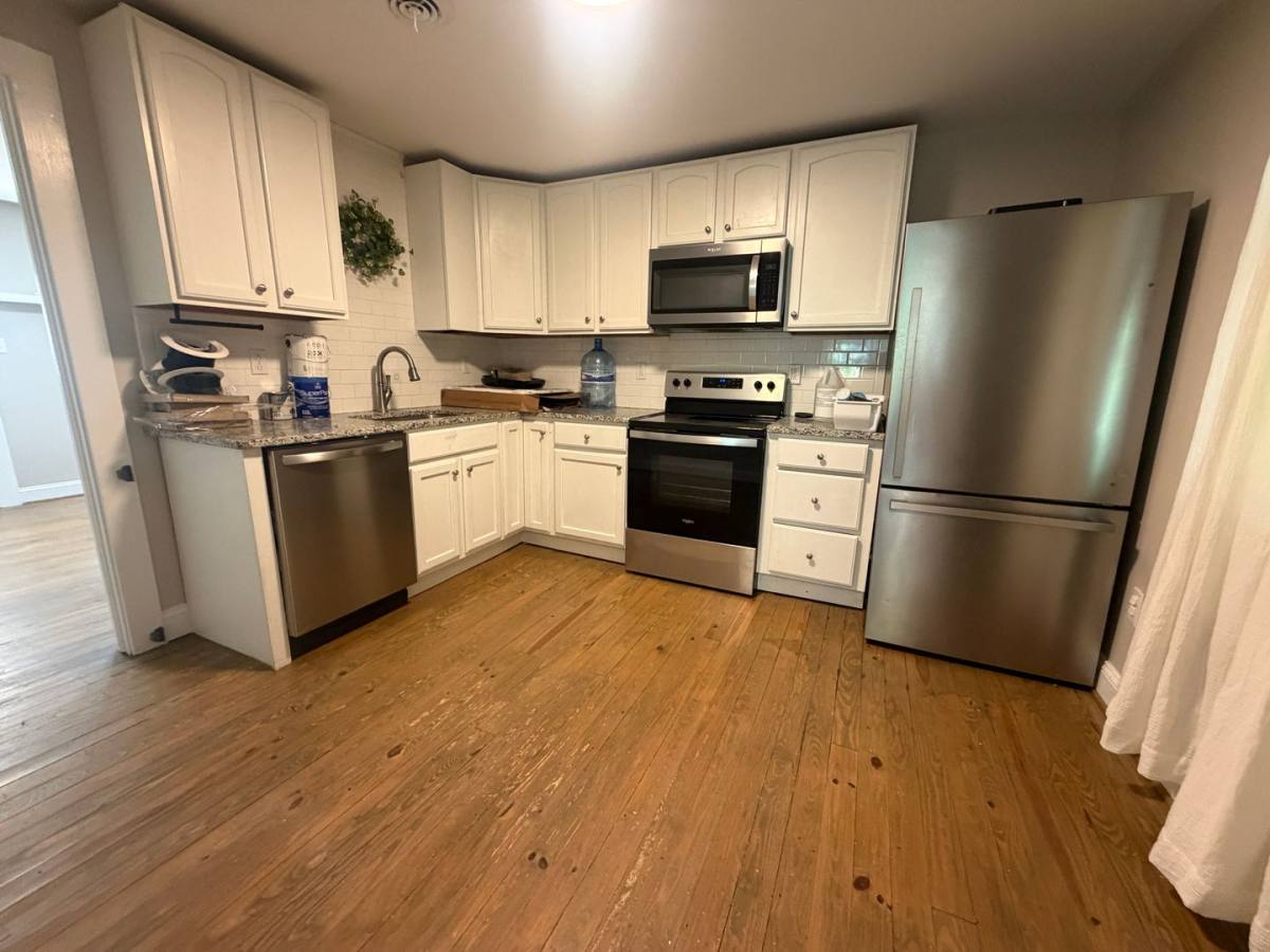 House for rent at 718 Confederate Ave, Petersburg, VA 23803