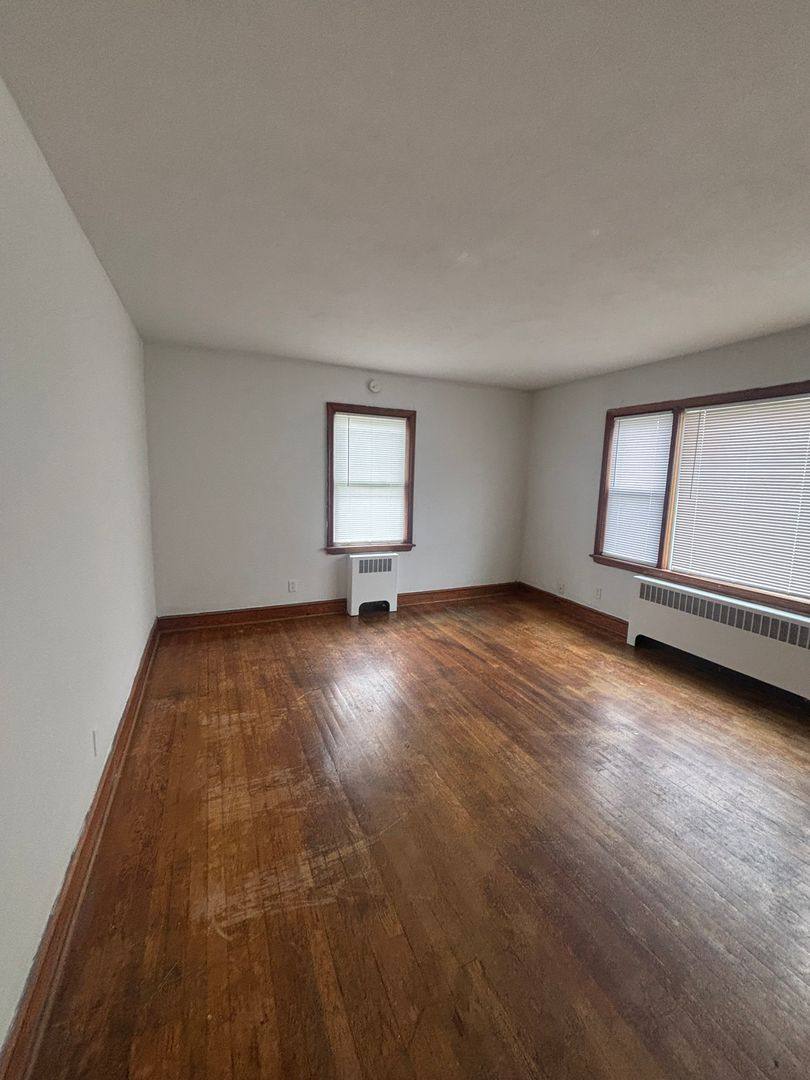 Apartment for rent at 2735 Cedarhurst Ave NW, Roanoke, VA 24012