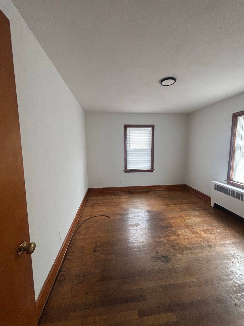 Apartment for rent at 2735 Cedarhurst Ave NW, Roanoke, VA 24012