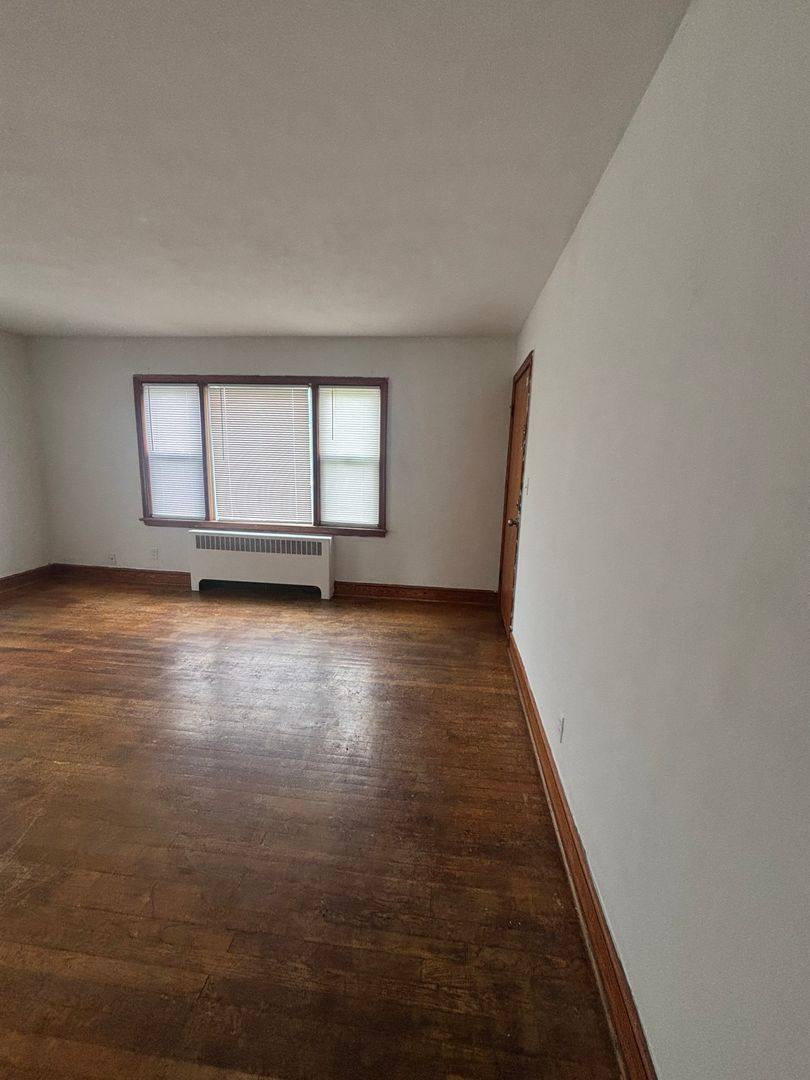 Apartment for rent at 2735 Cedarhurst Ave NW, Roanoke, VA 24012