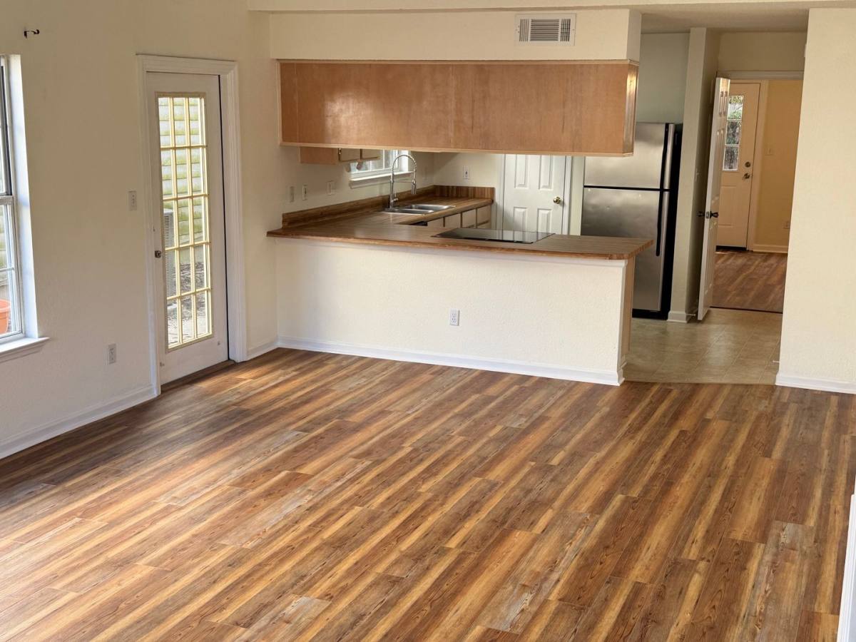 Townhouse for rent at 2511 Golden Park Lane, Tallahassee, FL 32303