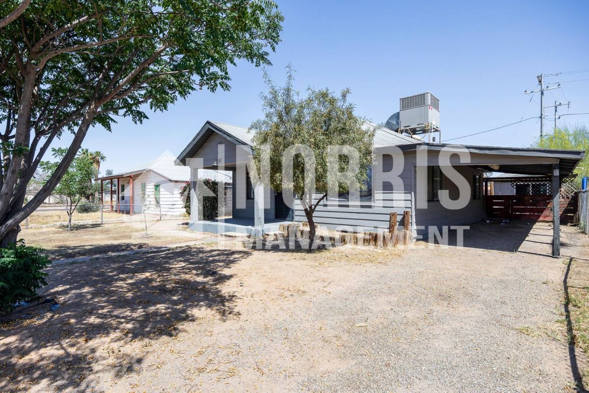 House for rent at 104 E 10th St, Casa Grande, AZ 85122