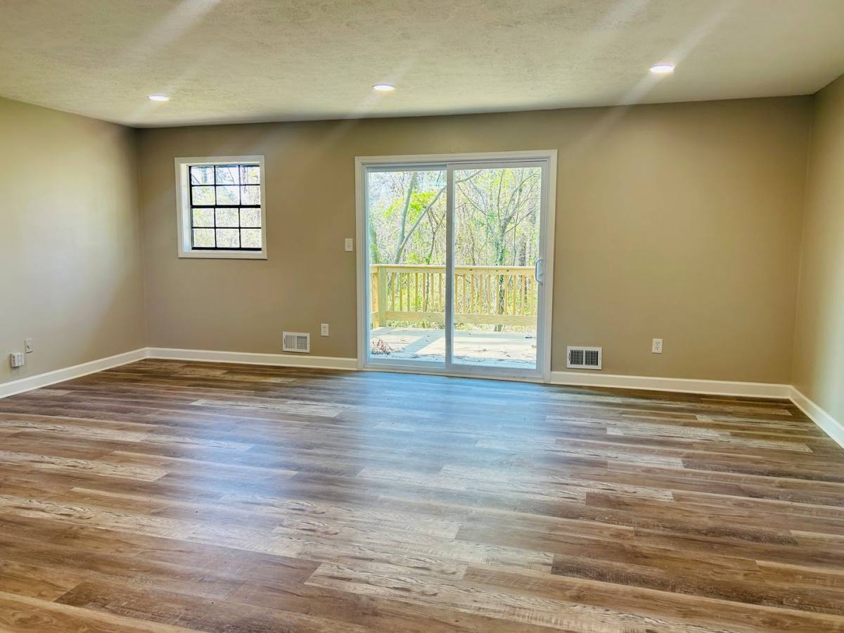 House for rent at 6165 Radford Dr, Riverdale, GA 30296