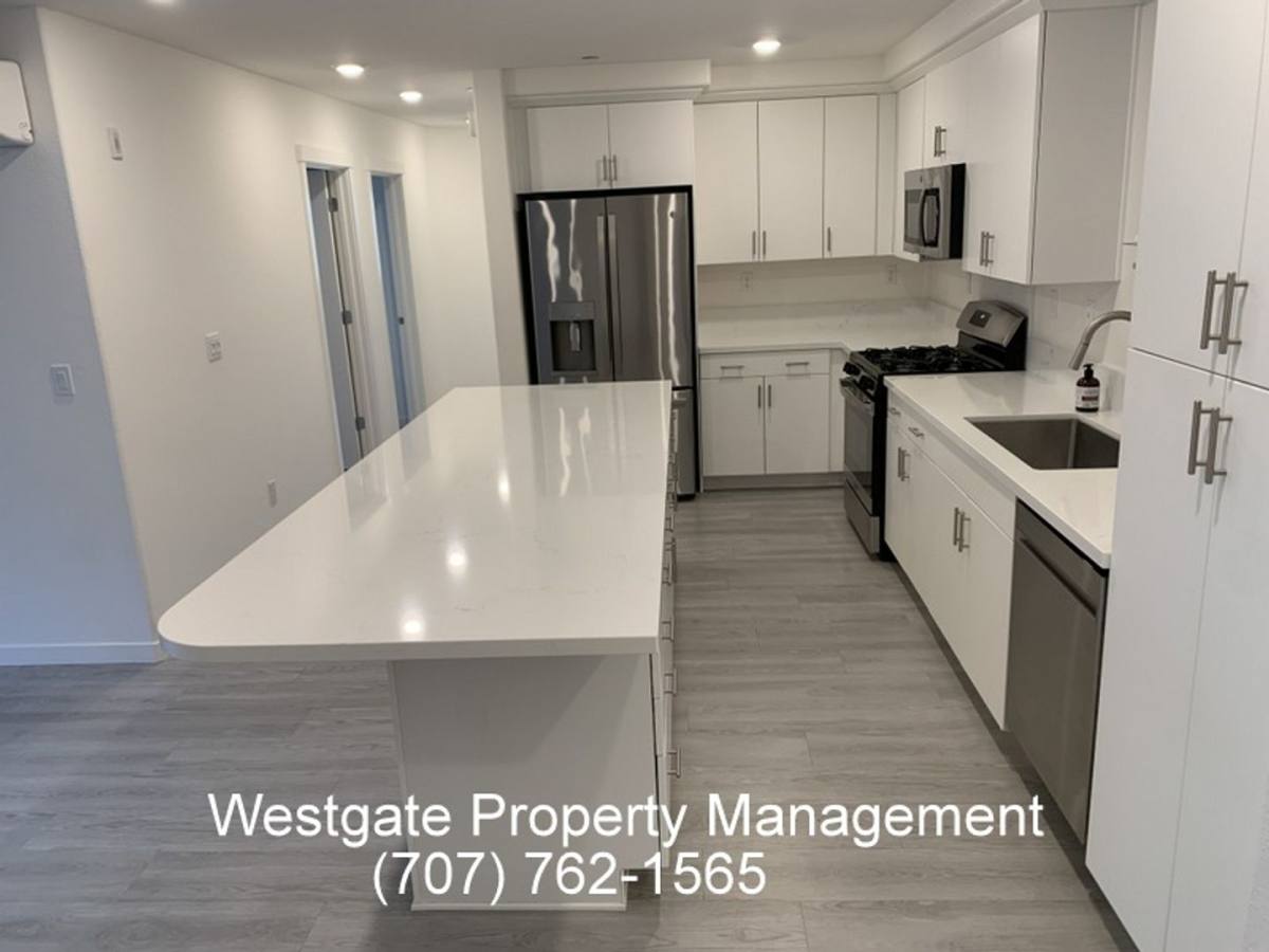 Apartment for rent at 1412 Mauro Pietro, Petaluma, CA 94954
