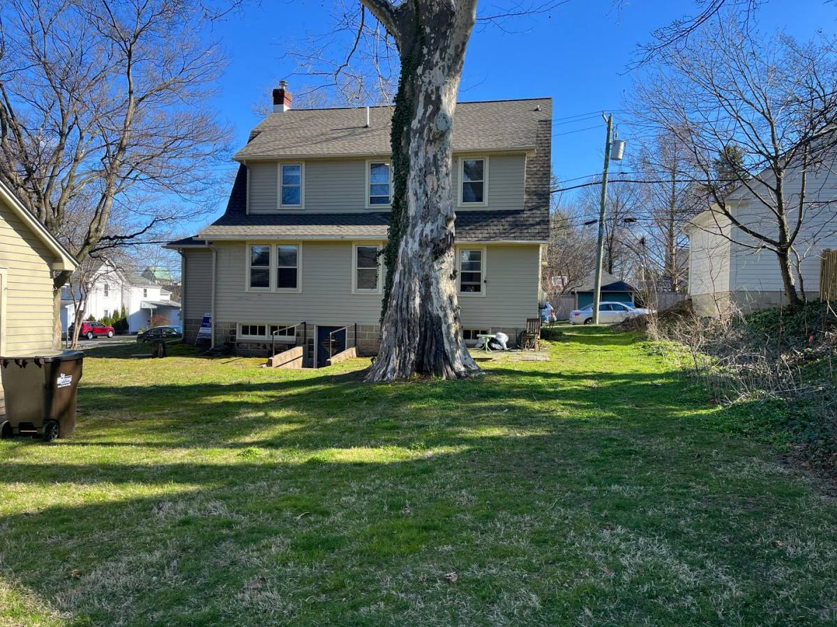 Apartment for rent at 194 Shewell Ave, Doylestown, PA 18901