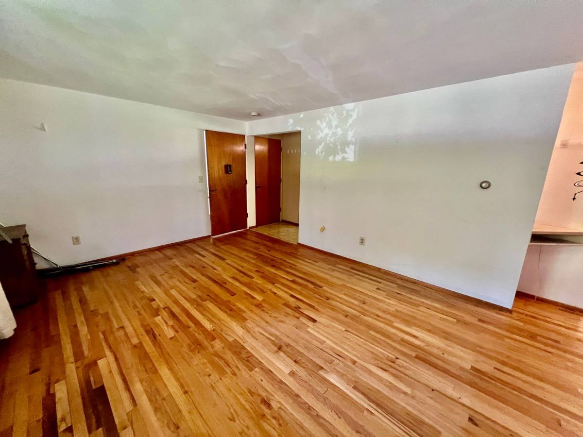 Apartment for rent at 301 N Main, Minier, IL 61759