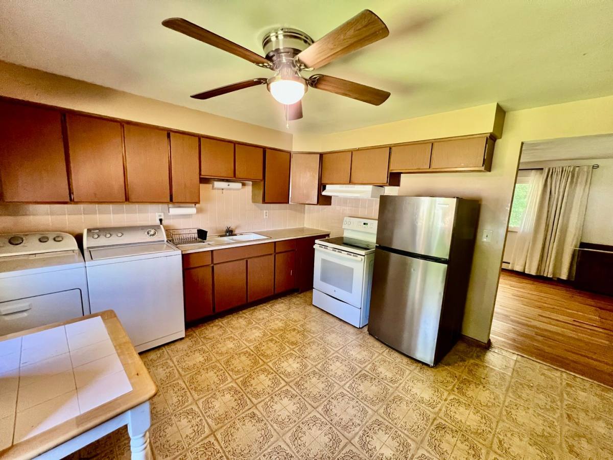 Apartment for rent at 301 N Main, Minier, IL 61759