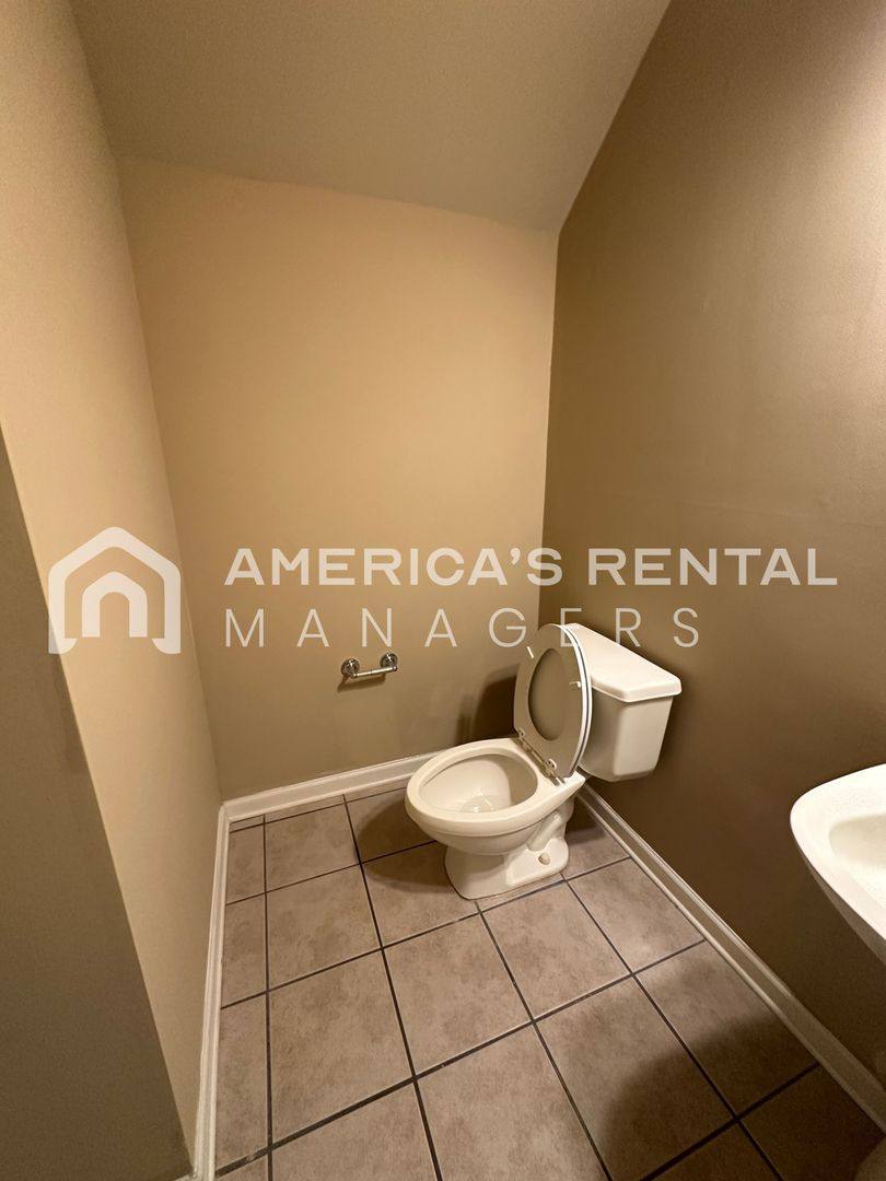 Townhouse for rent at 2358 Acton Park Circle, Birmingham, AL 35243