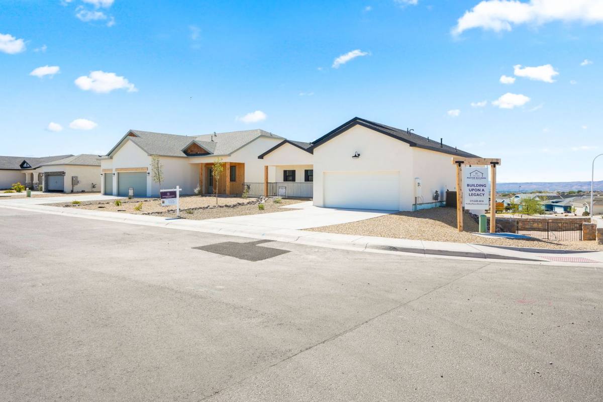 House for rent at 4025 Boardwalk Rd, Las Cruces, NM 88012