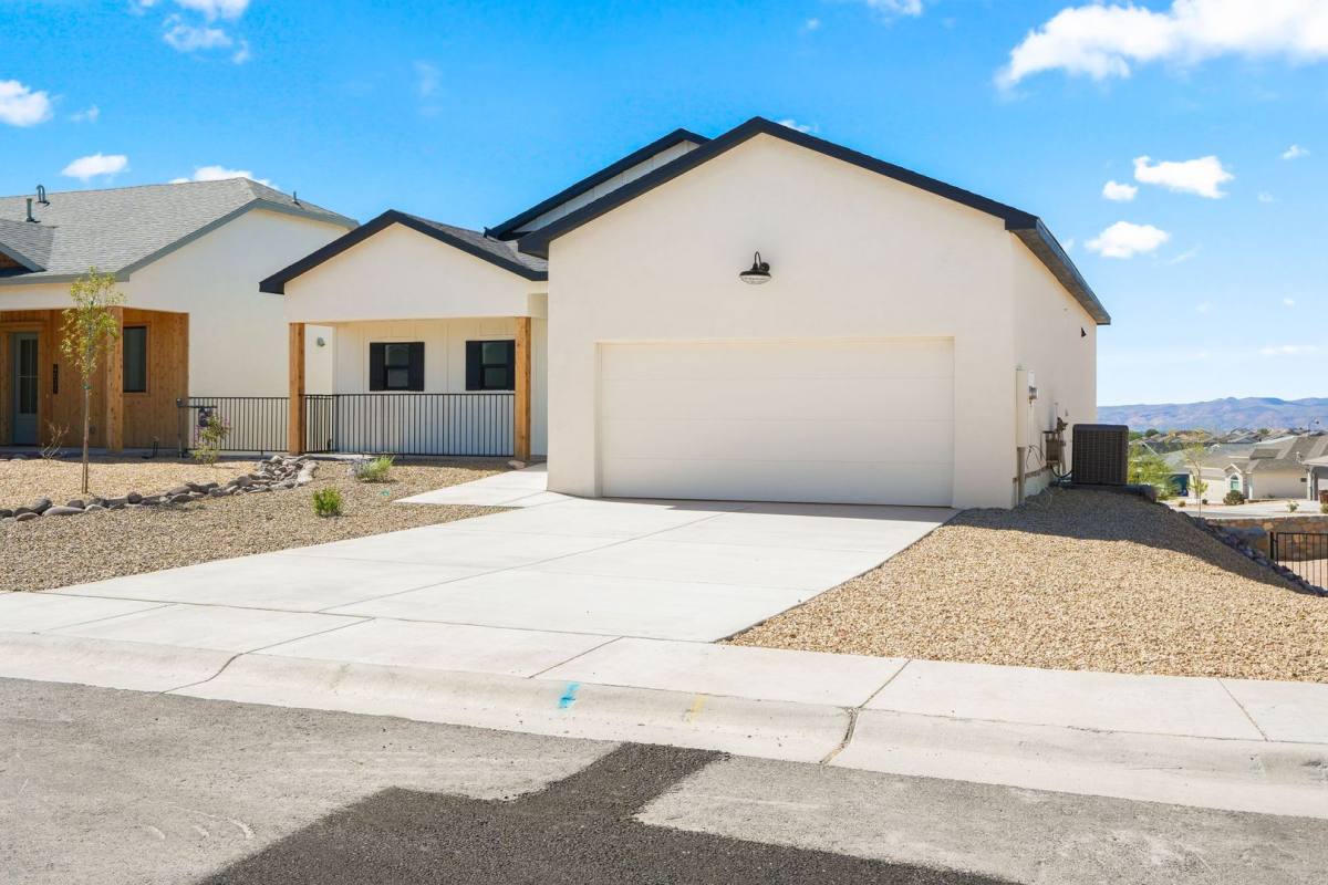 House for rent at 4025 Boardwalk Rd, Las Cruces, NM 88012