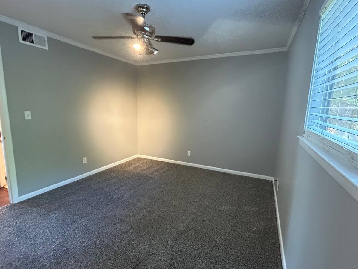 Apartment for rent at 2704 Hanover Circle, Birmingham, AL 35205