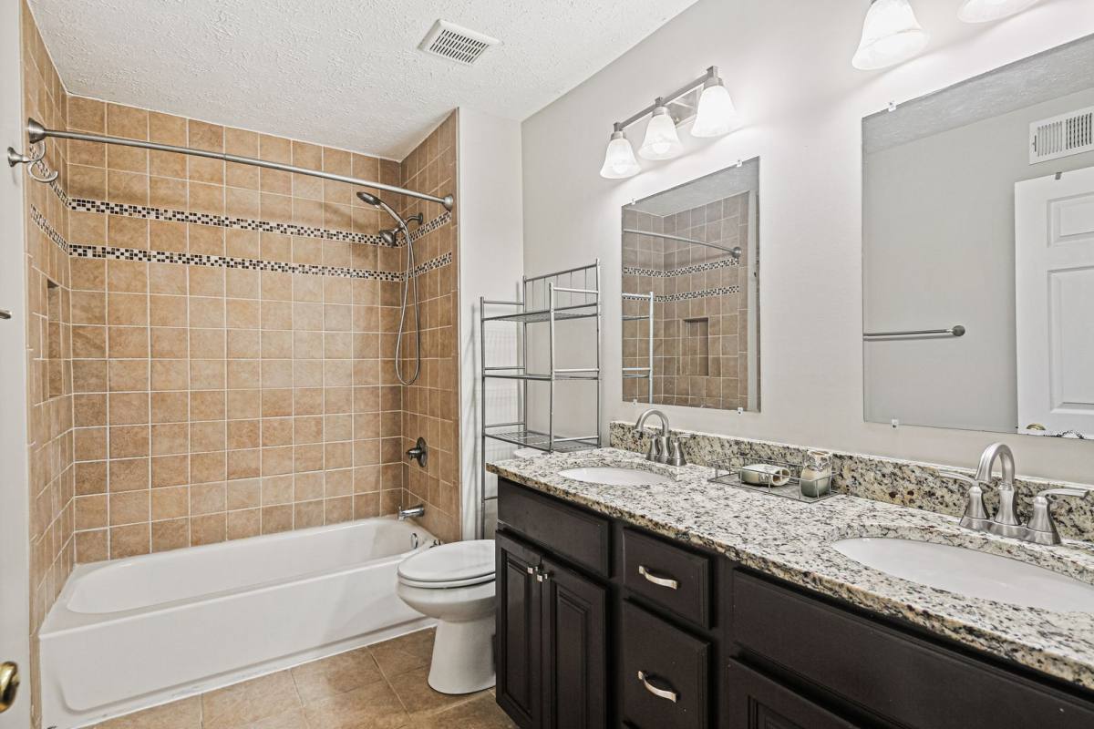 Townhouse for rent at 5 Brantwood Court, Nottingham, MD 21236