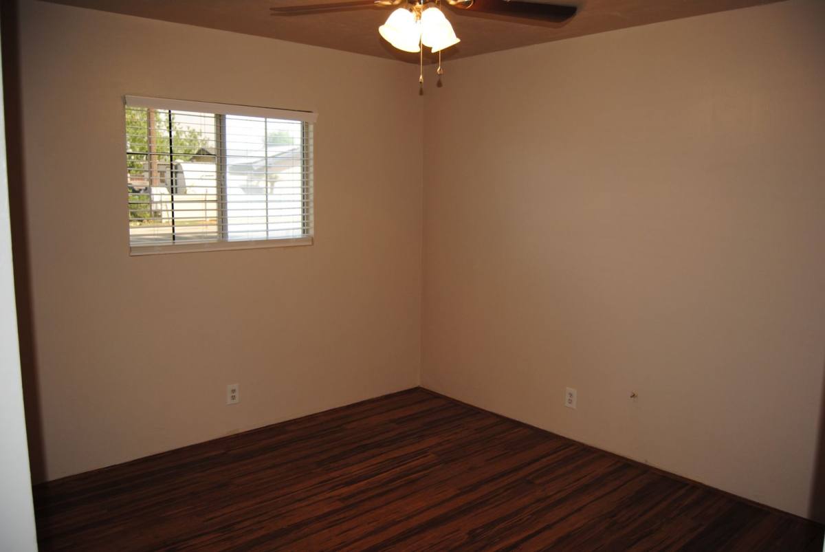 House for rent at 8817 Butternut Ave, Bakersfield, CA 93306