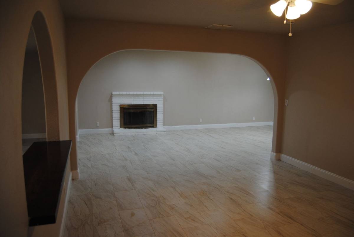 House for rent at 8817 Butternut Ave, Bakersfield, CA 93306