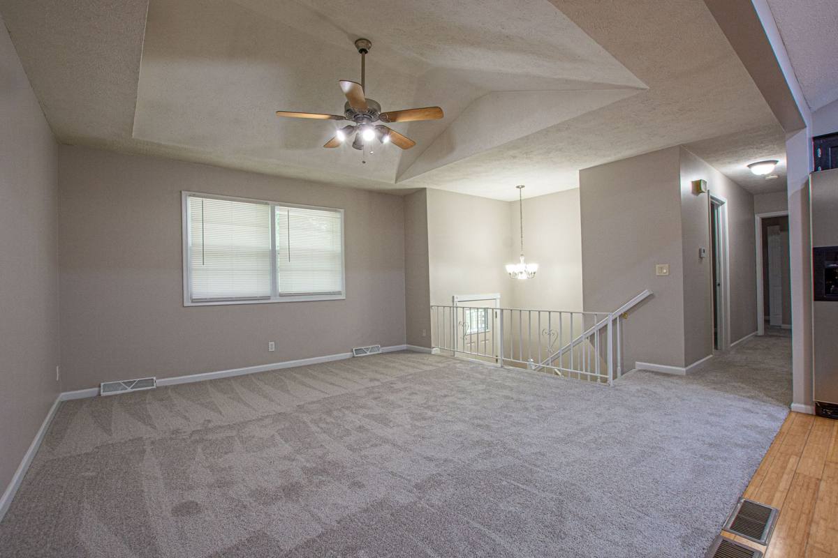House for rent at 9123 Berry St, Omaha, NE 68127