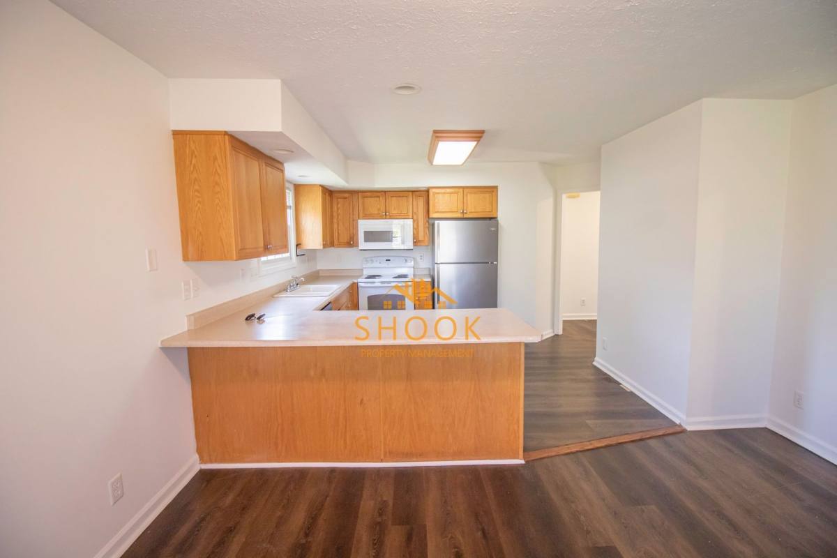 Townhouse for rent at 206 E Pine Ave, West Lafayette, IN 47906