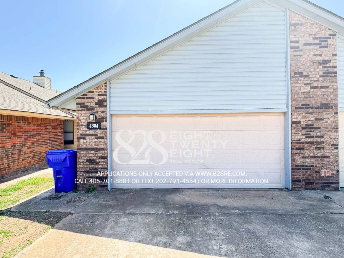 4304-4306 Harvard Rd, Norman, OK 73072