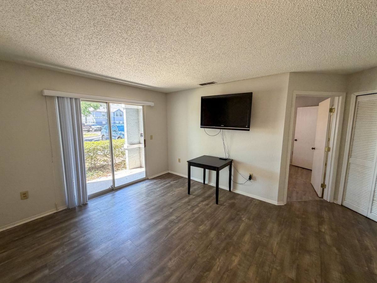 Condo for rent at 3705 SW 27th St #415, Gainesville, FL 32608