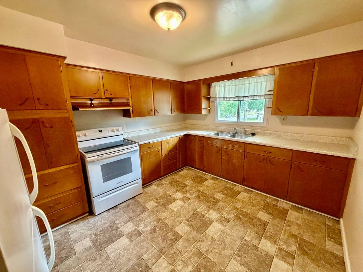 Apartment for rent at 301 N Minier, Minier, IL 61759