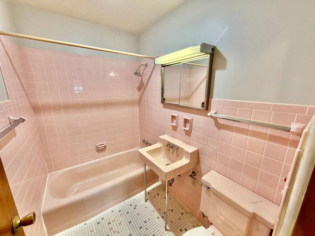 Apartment for rent at 301 N Minier, Minier, IL 61759