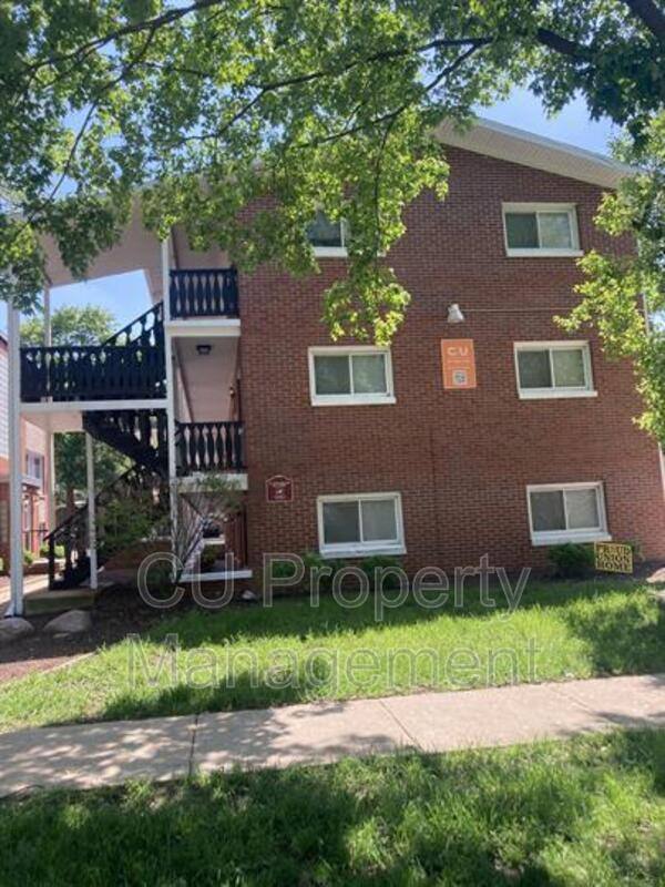 Apartment for rent at 711 W Church St, Champaign, IL 61821