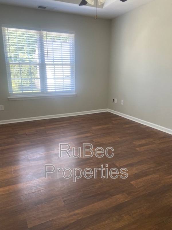 Townhouse for rent at 5176 Brooktree Dr, Charlotte, NC 28208