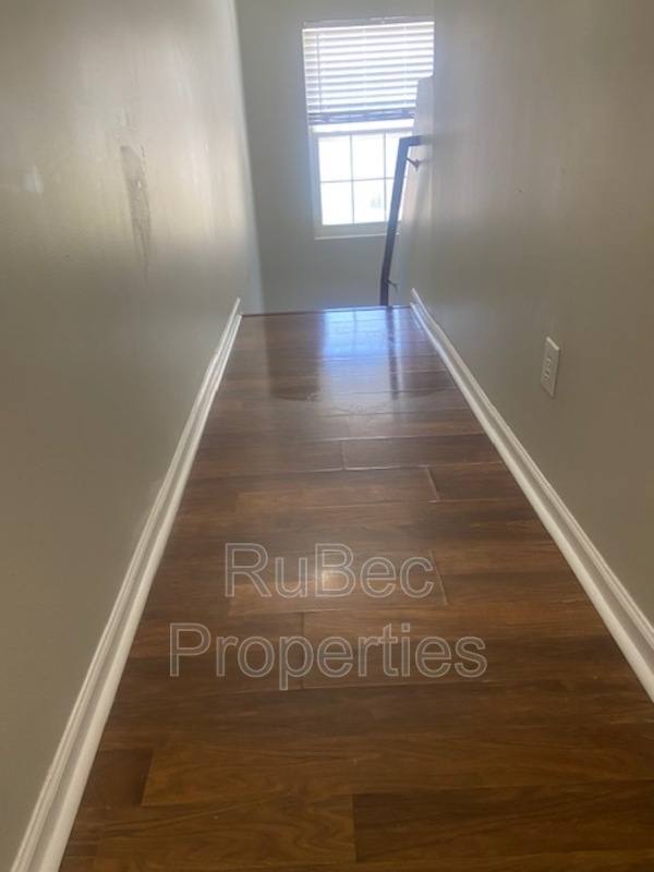 Townhouse for rent at 5176 Brooktree Dr, Charlotte, NC 28208