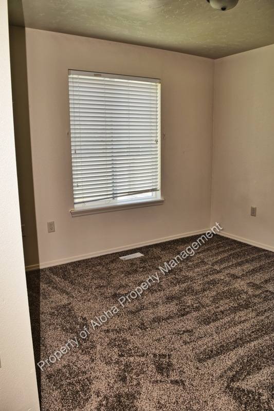 House for rent at 1039 W Pine Ave #2, Meridian, ID 83642