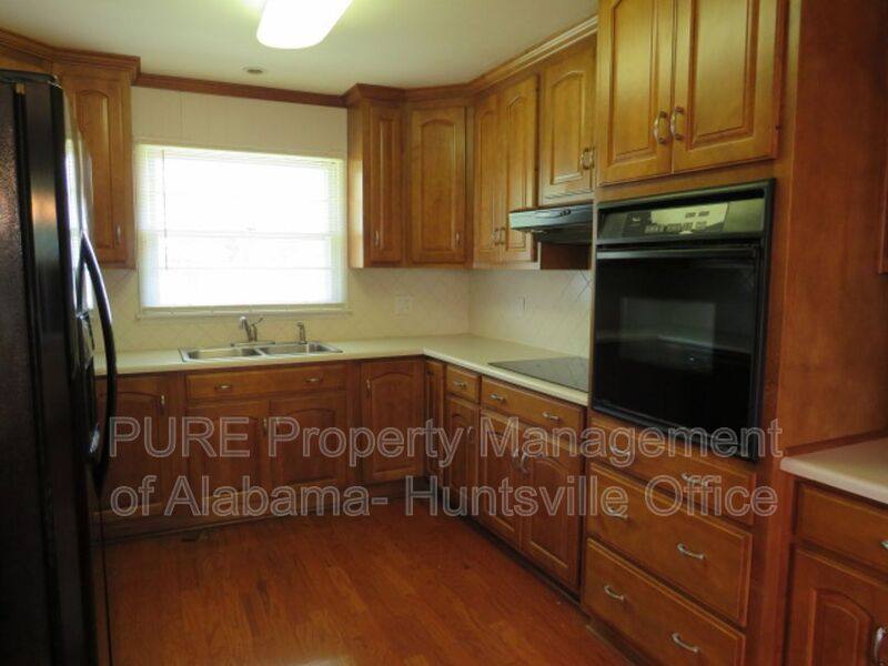 House for rent at 4700 Sparkman Dr, Huntsville, AL 35810