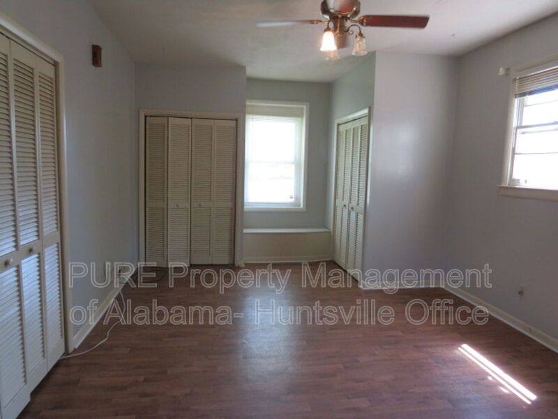 House for rent at 4700 Sparkman Dr, Huntsville, AL 35810
