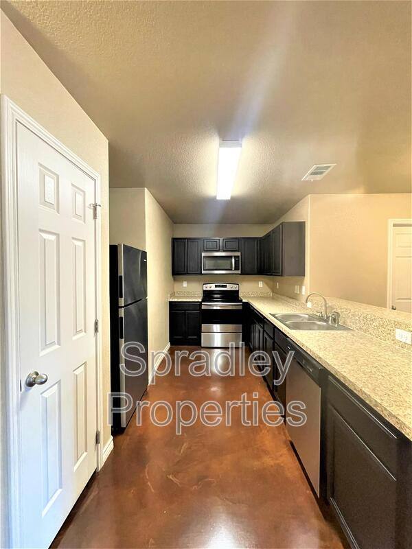 Apartment for rent at 1571 Brady Way, Belton, TX 76513