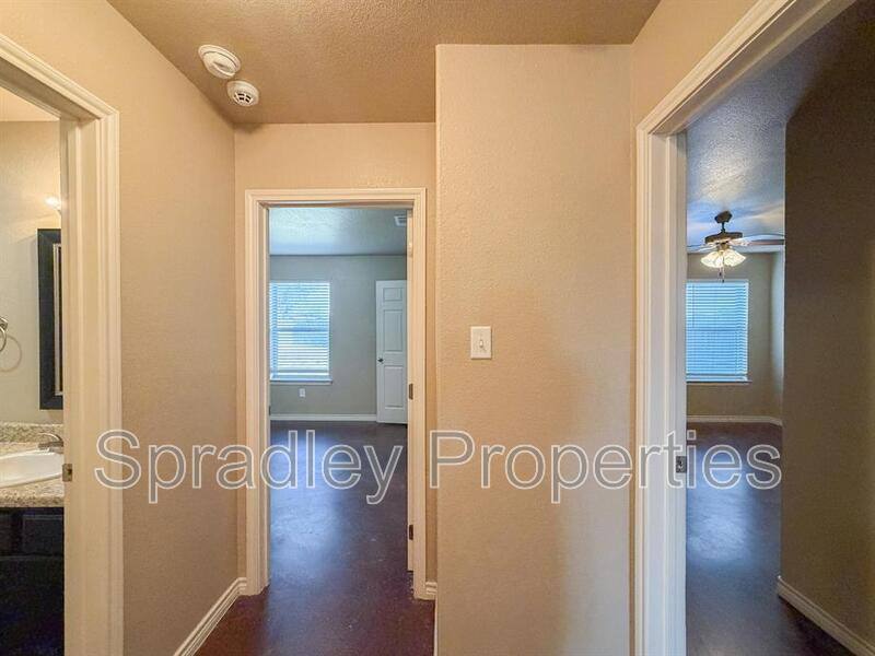 Apartment for rent at 1514 Brady Way, Belton, TX 76513