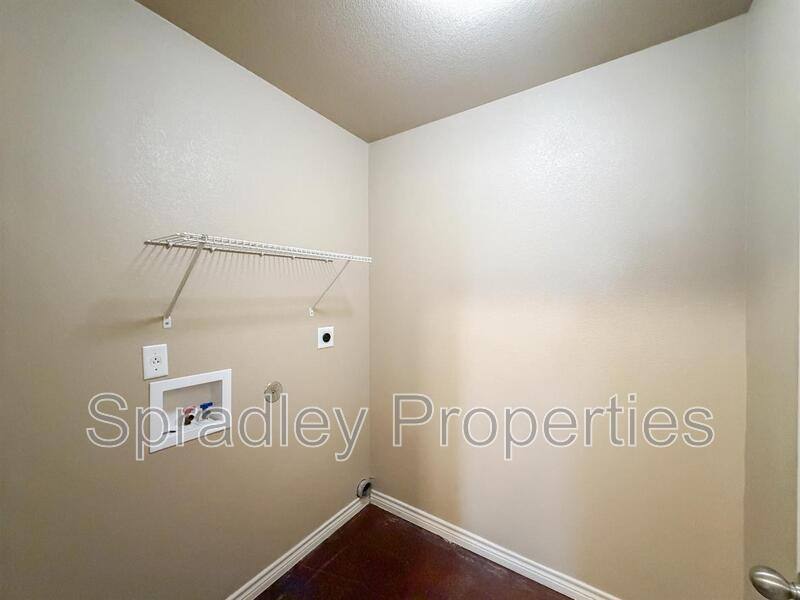 Apartment for rent at 1514 Brady Way, Belton, TX 76513