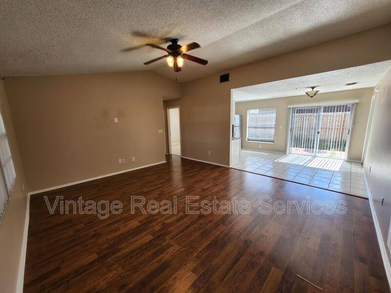 House for rent at 905 Old Field Dr, Brandon, FL 33511