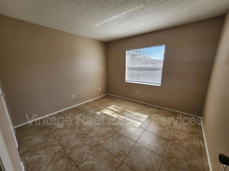 House for rent at 905 Old Field Dr, Brandon, FL 33511