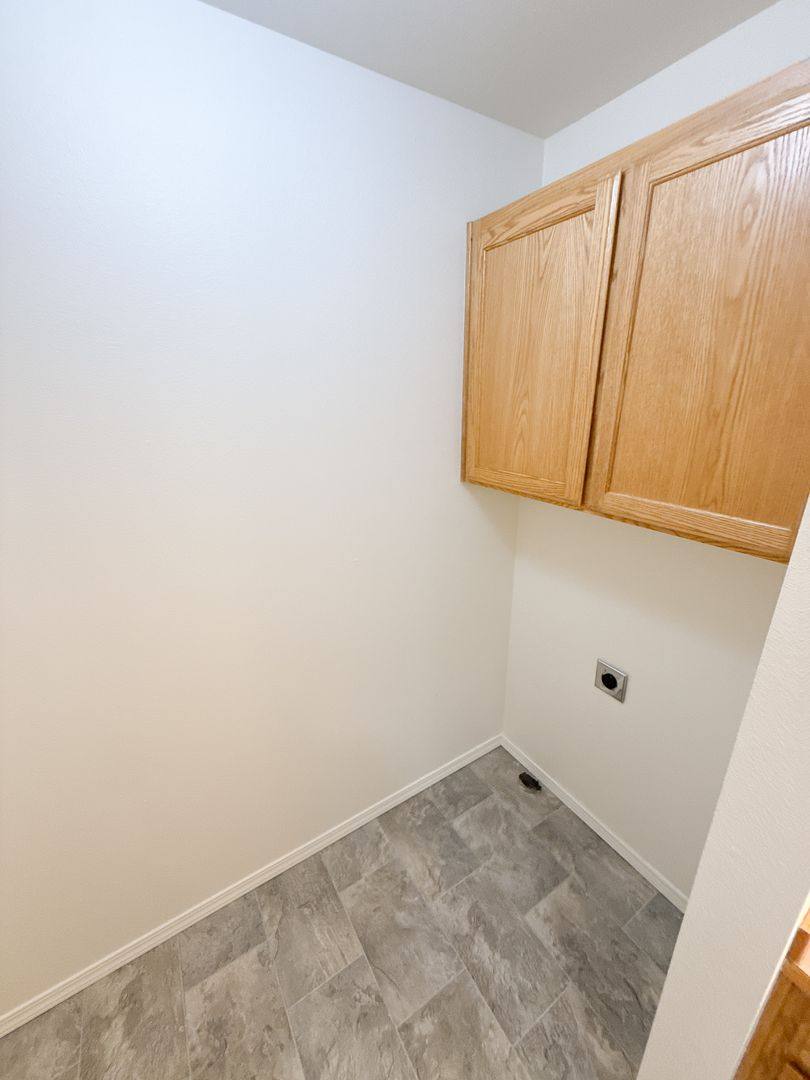 Apartment for rent at 5481-5483-5485-5487 Glenridge Way, Klamath Falls, OR 97603