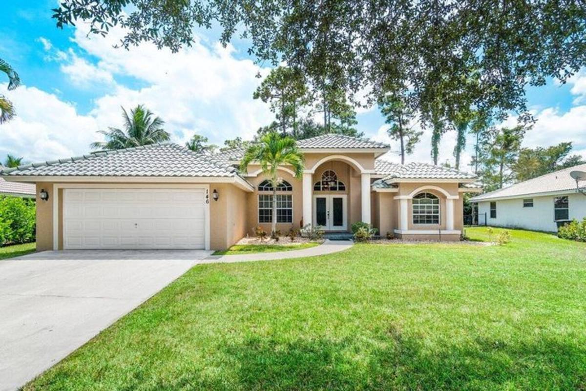 House for rent at 146 Fernwood Crescent, West Palm Beach, FL 33411